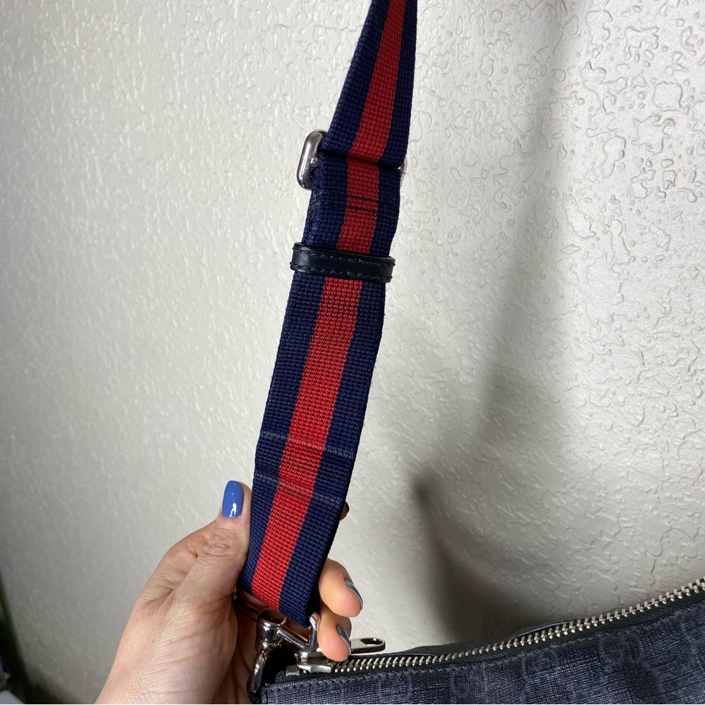 🔥Auth Gucci Supreme Shoulder Crossbody Bag GG PVC Leather - Picture 14 of 16